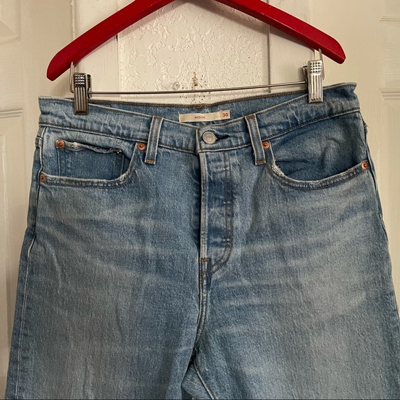 Levi’s Wedgie Raw Hem Jeans size 30 - Picture 3 of 13
